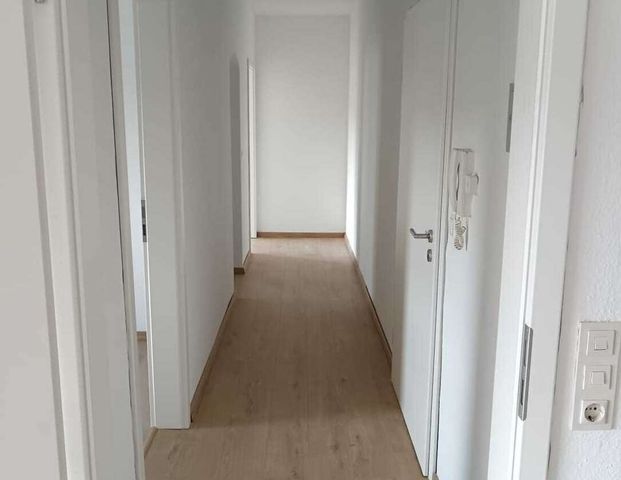Moderne geräumige Wohnung nur 7 km von Kaiserslautern - Foto 1