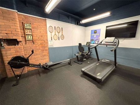 Stunning Fully Furnished One Double Bedroom Apartment at the Uncle Development, located in a prime M1 location. - Photo 2