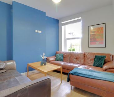 6 bedroom terraced house to rent - Photo 1