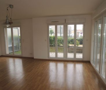 Appartement à louer - REIMS- SEBASTOPOL- - Photo 2