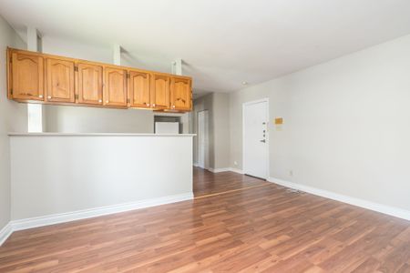83 Isabella Street - Photo 2