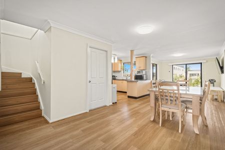 Home For Rent - Photo 4