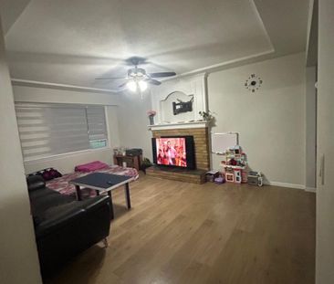 Quiet Upper with Large Backyard in West Newton - Photo 3