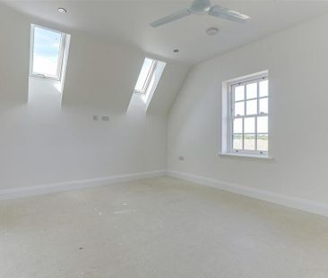 4 bedroom link detached house to rent - Photo 6