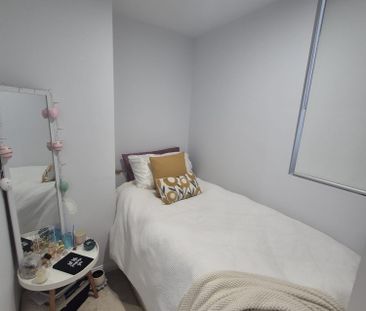 Eastgardens - Photo 4