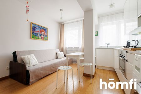 Warszawa, Wola, Aleja "Solidarności" - Zdjęcie 3