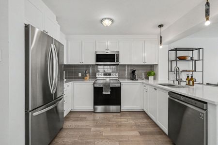 For Lease - 312 Lipizzaner Street, Stittsville - Munster - Richmond, Ontario - Photo 3