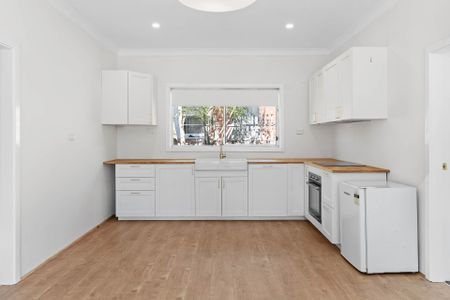 Dual Living Under One Roof - Photo 2