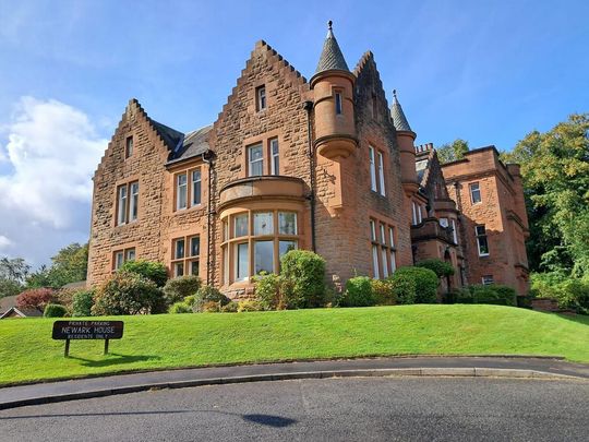 2 bedroom flat to rent - Photo 1