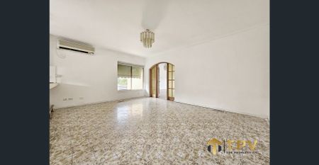 Spacious 4-Bedroom Family Home in Templestowe Lower - Photo 2