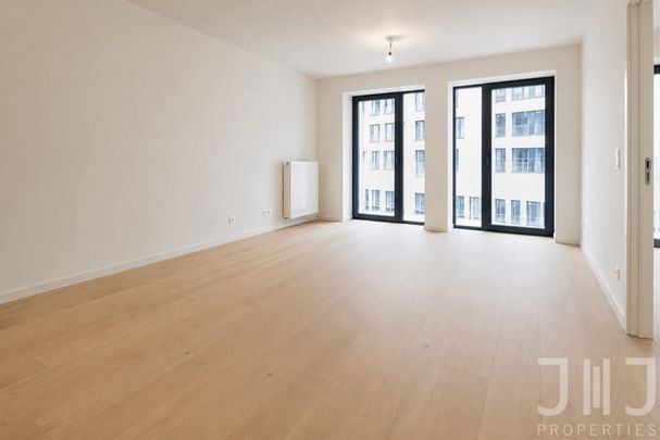 Appartement te huur - Photo 1