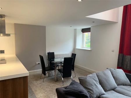 2 bedroom apartment to rent - Photo 3