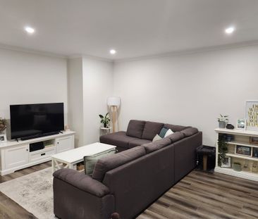 Beautiful Town House, In Quiet Location - Photo 5