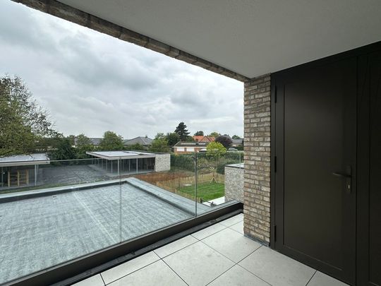 Prachtig gelegen nieuwbouw appartement met drie slaapkamers, groot terras en autostaanplaats - Photo 1