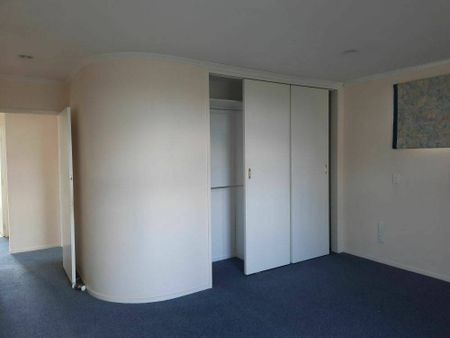 Greenwoods Corner - Photo 5