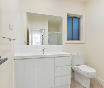 6a Teak Close, Fletcher NSW 2287 - Townhouse For Rent | Domain - Photo 1