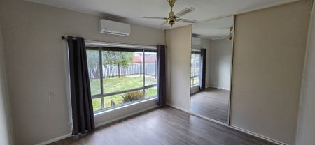 Three bedrooms - Photo 2