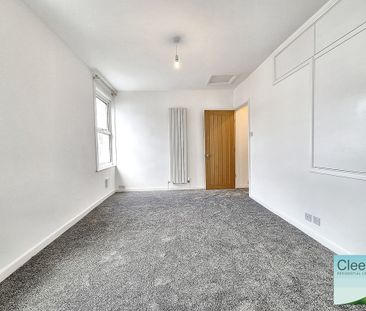 2 bed end of terrace house to rent in Hungerford Street, Cheltenham... - Photo 3