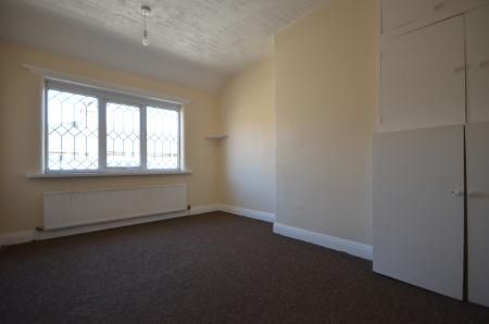 2 bedroom Terraced House To Let - Photo 3