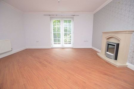 2 Bedroom Apartment - Photo 2