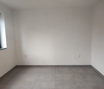 Leuk en modern 2 slaapkamer appartement gelegen te Olmen centrum ! - Photo 3