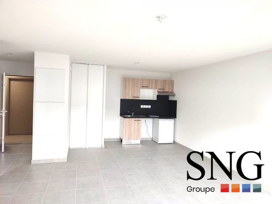 T2 AVEC BALCON ET PARKING - Photo 1