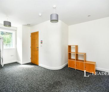 3 bedroom house to rent Chestnut Close, Princes Road, Brighton, BN2 - Photo 2