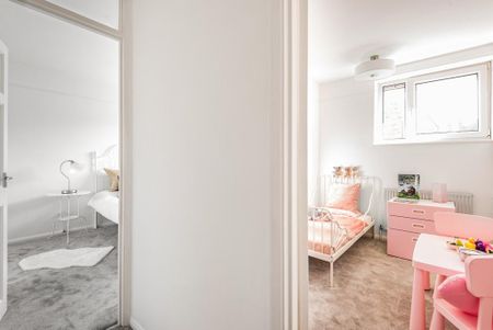 3 bedroom maisonette to rent - Photo 4