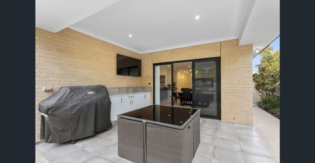 SPACIOUS ELEGANCE - Photo 1