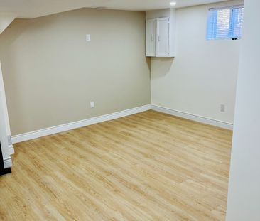 For Lease - 1342 Canford Crescent, Mississauga, Ontario - Photo 4