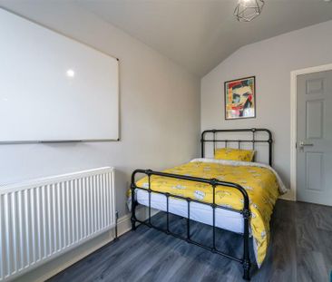 4 bedroom terraced house to rent - Photo 2