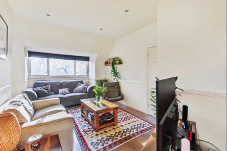 Lyttelton Court Hampstead Garden Suburb N2 - Photo 2