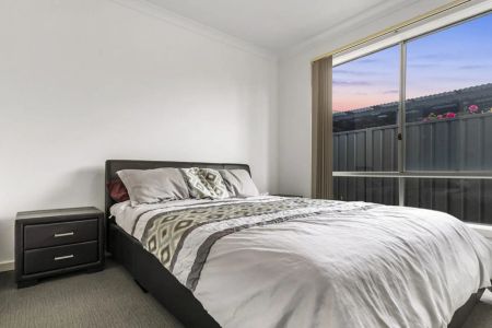 Neat & Well-Maintained 3-Bedroom Home in Quiet Court Location! - Photo 5