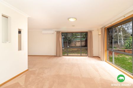 9 Firbank Close, Isabella Plains - Photo 2