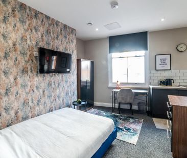 Studio to rent - Photo 2