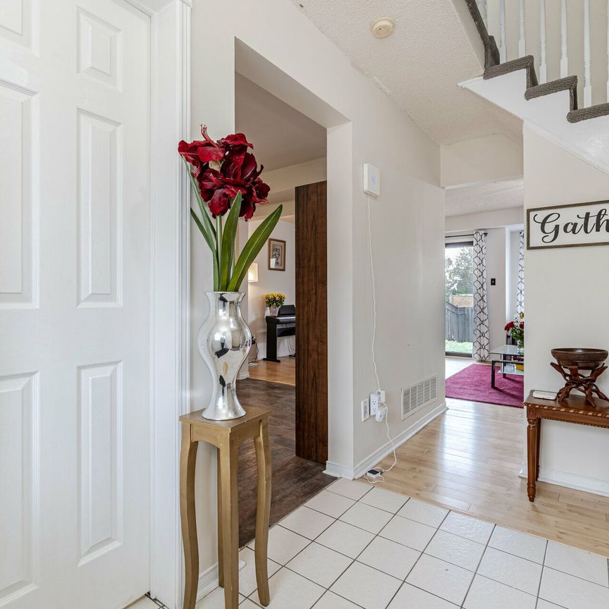 For Lease - 10 Mullis Crescent, Brampton, Ontario - Photo 1