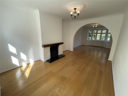 3 bedroom semi-detached house to rent - Photo 2