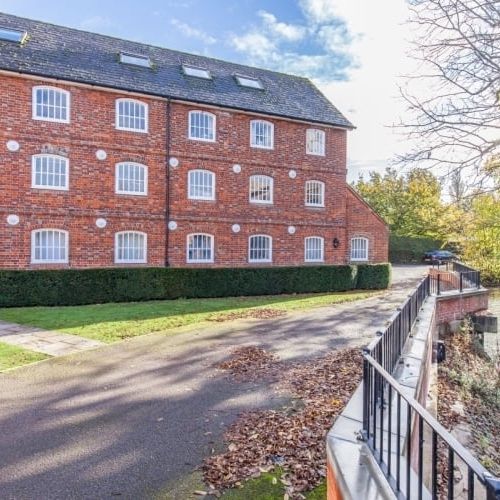 St Helens Mill, Abingdon - Photo 2