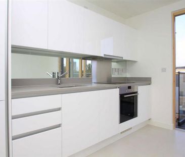 Studio to rent - Photo 2