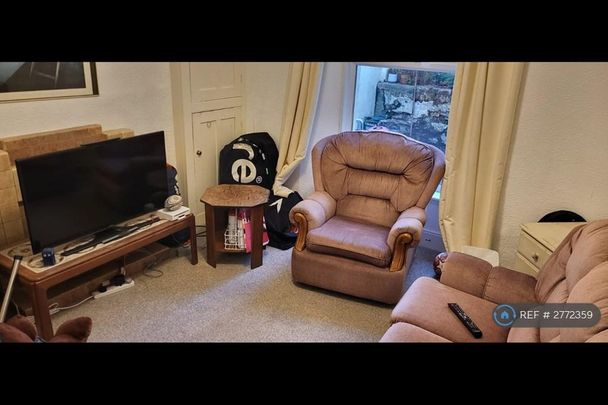 5 bedroom terraced house to rent - Photo 1