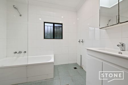 Well Presented Spacious Four Bedroom House In Sought After Location - Photo 3