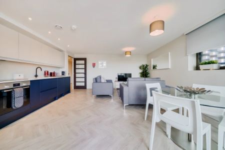 Two Bedroom Apartment - Photo 3