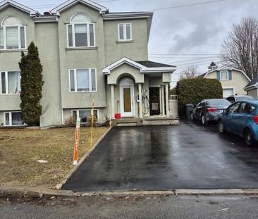 Grand 3 1/2 à Louer - Photo 1