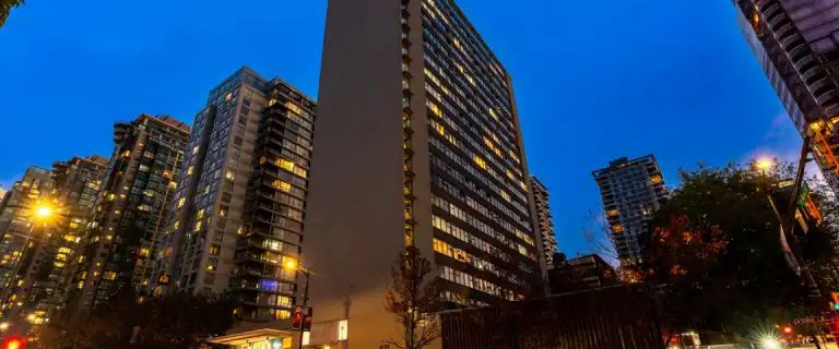 Georgian Towers | 1450 West Georgia, Vancouver - Photo 1