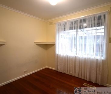 4 Bedroom house in a great location - Photo 5