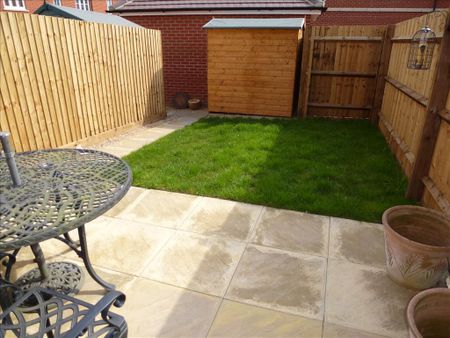 Cranley Crescent, AYLESBURY - Photo 3
