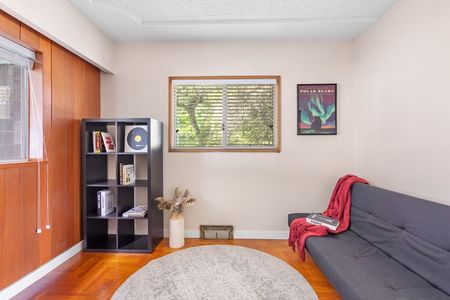 West King Edward Avenue - Photo 5