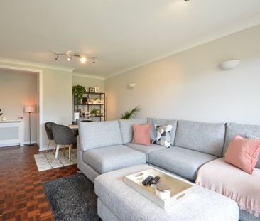 St Marys, Victoria Road, Weybridge, KT13 - Photo 1