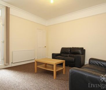 4 bedroom terraced house to rent - Photo 2