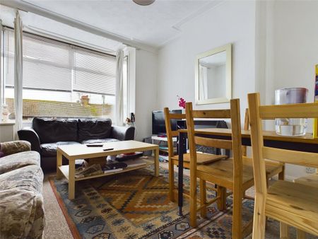 4 bedroom house to rent - Photo 2